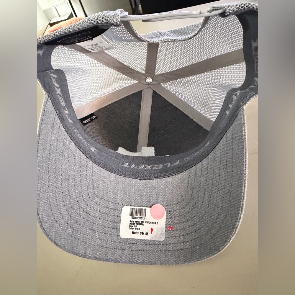 Travismathew Flexfit tech adjustable SnapBack trucker hat- nwt - Picture 3 of 3